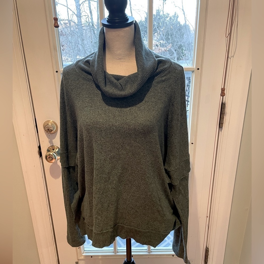 Anthropologie Postage Stamp Sweater Women's Medium Green Cowl Neck